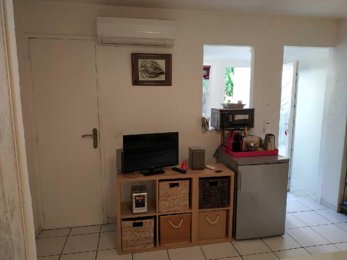 Studio Tout A Pieds Sanary-sur-Mer Exterior photo